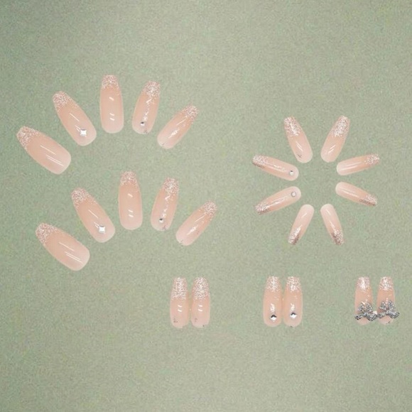 Fake nails - Picture 3 of 3